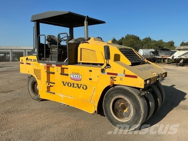 Volvo PTR240 Gummiradwalzen