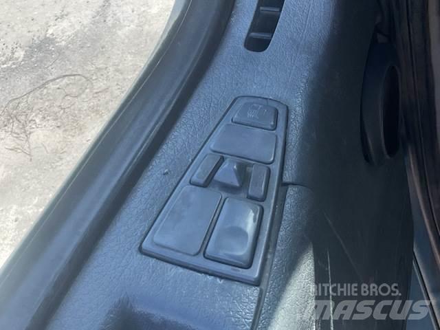 Volvo VHD104F Andere Fahrzeuge