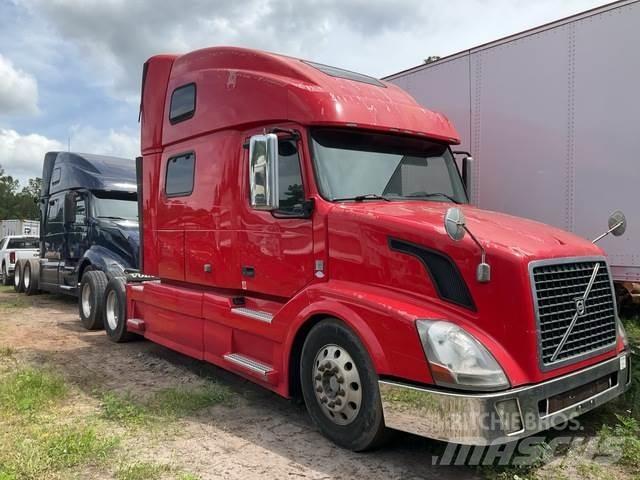 Volvo VNL Sattelzugmaschinen
