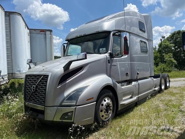 Volvo VNL Sattelzugmaschinen