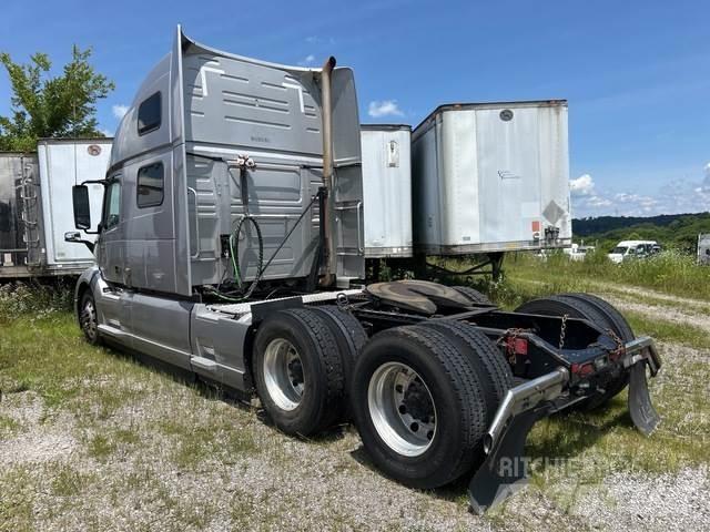 Volvo VNL Sattelzugmaschinen