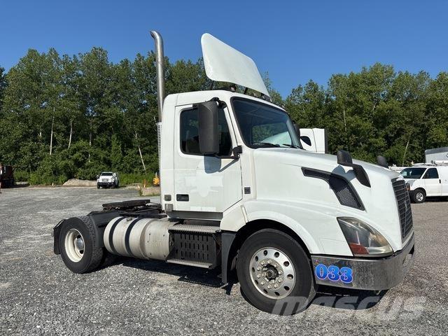 Volvo VNL Sattelzugmaschinen