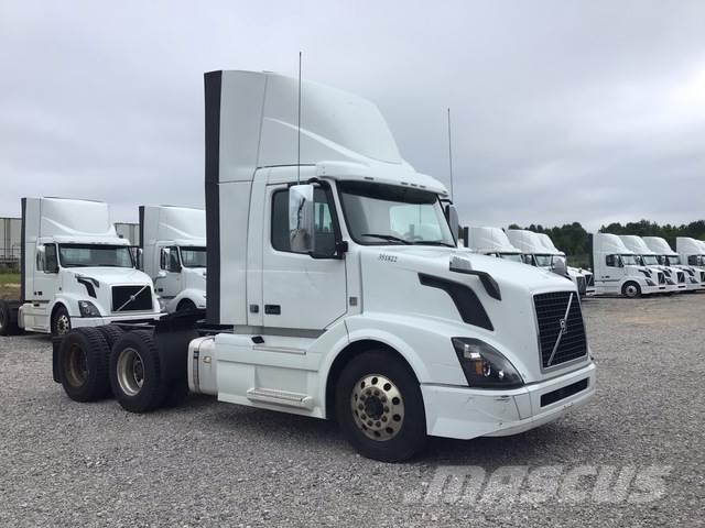Volvo VNL Sattelzugmaschinen