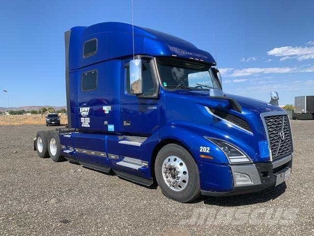 Volvo VNL Sattelzugmaschinen