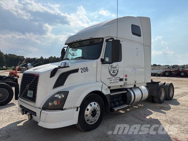 Volvo VNL Sattelzugmaschinen