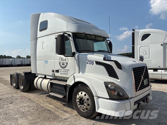 Volvo VNL Sattelzugmaschinen