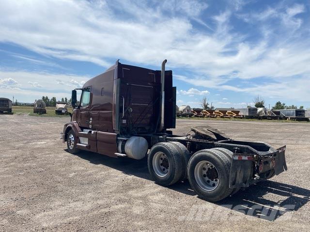 Volvo VNL630 Sattelzugmaschinen