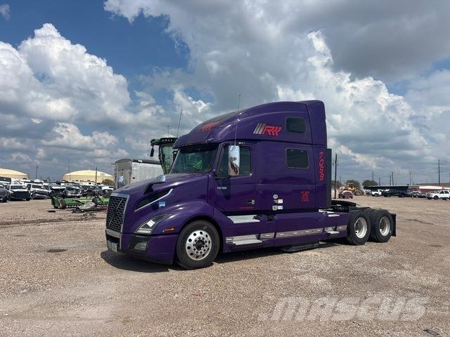 Volvo VNL860 Sattelzugmaschinen
