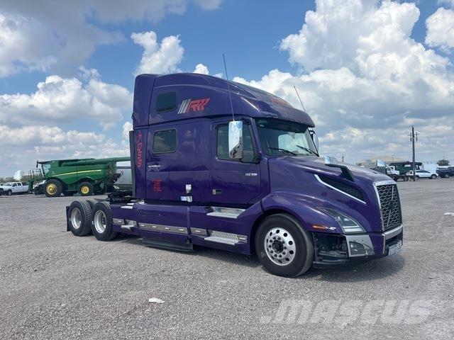 Volvo VNL860 Sattelzugmaschinen