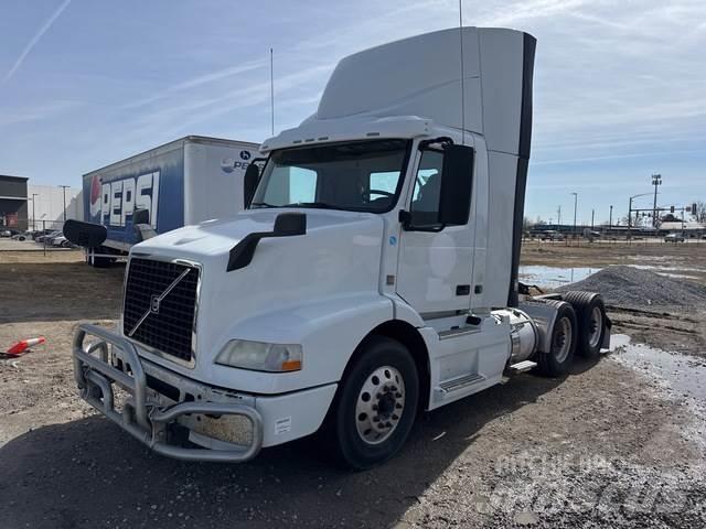 Volvo VNM Sattelzugmaschinen