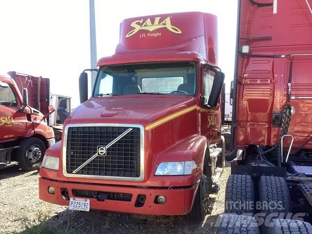 Volvo VNM Sattelzugmaschinen