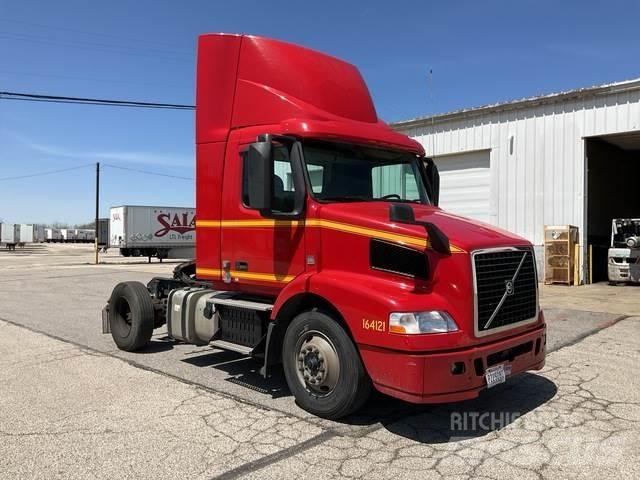 Volvo VNM Sattelzugmaschinen