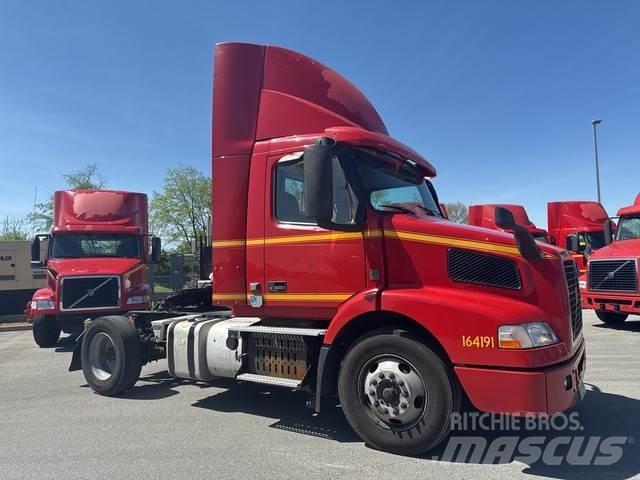 Volvo VNM Sattelzugmaschinen