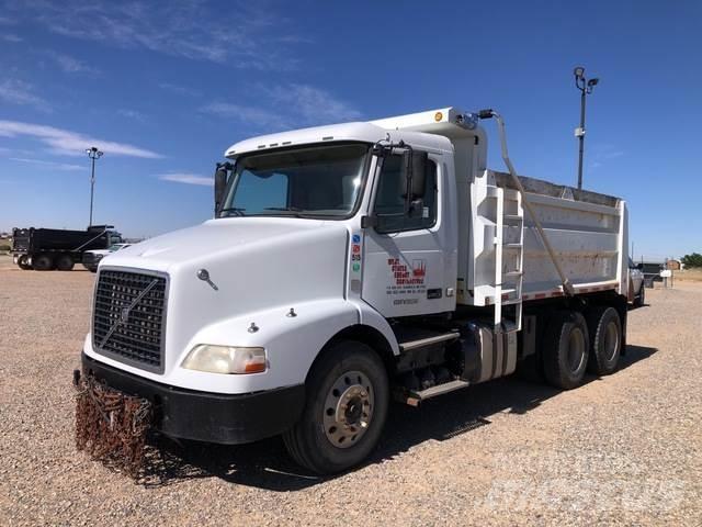 Volvo VNM Kipper