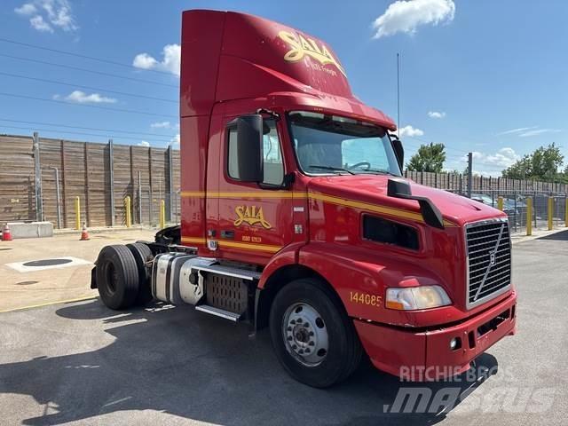 Volvo VNM Sattelzugmaschinen