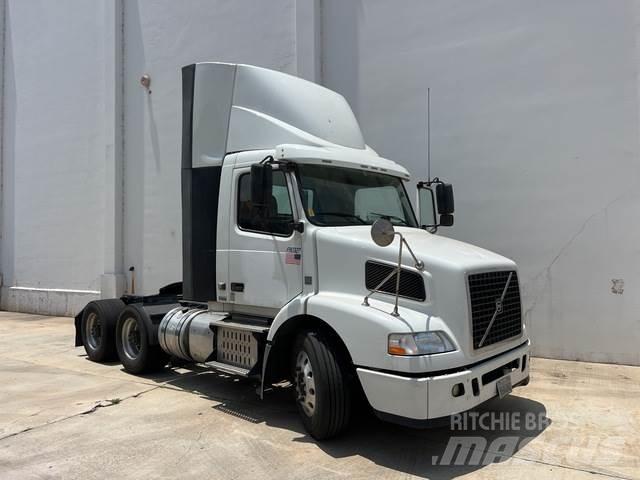 Volvo VNM Sattelzugmaschinen