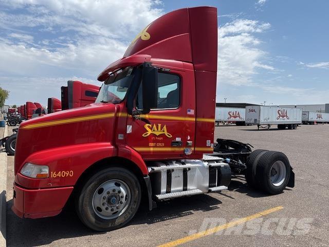 Volvo VNM Sattelzugmaschinen