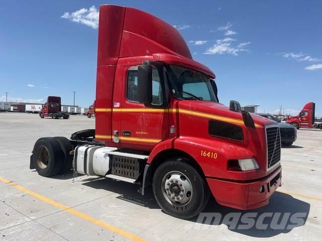 Volvo VNM Sattelzugmaschinen