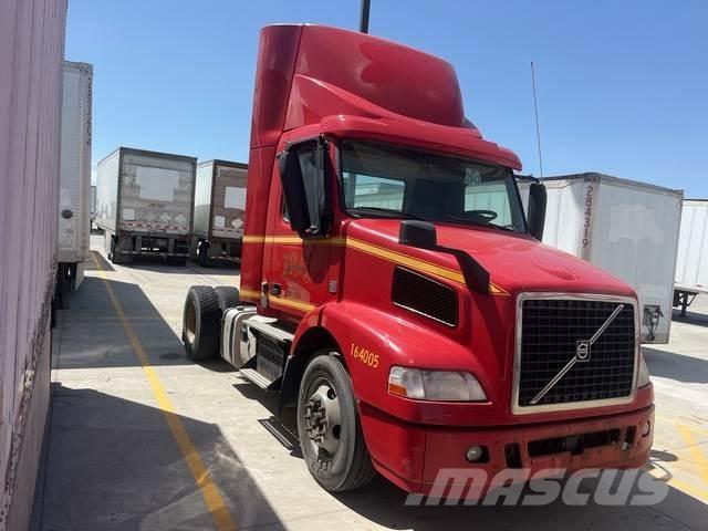 Volvo VNM Sattelzugmaschinen