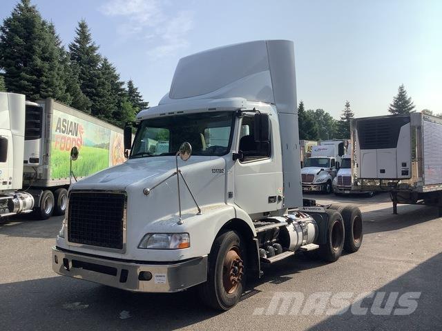 Volvo VNM Sattelzugmaschinen