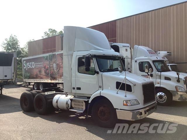 Volvo VNM Sattelzugmaschinen