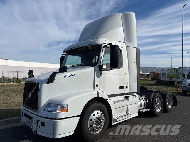 Volvo VNM Sattelzugmaschinen