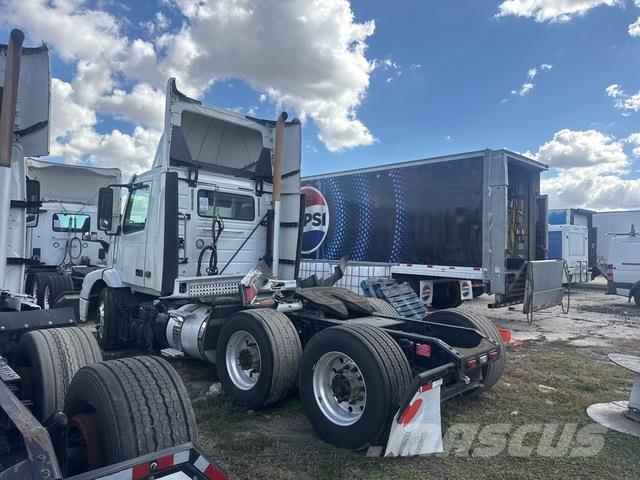 Volvo VNM200 Sattelzugmaschinen