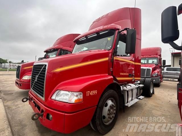 Volvo VNM42T Sattelzugmaschinen