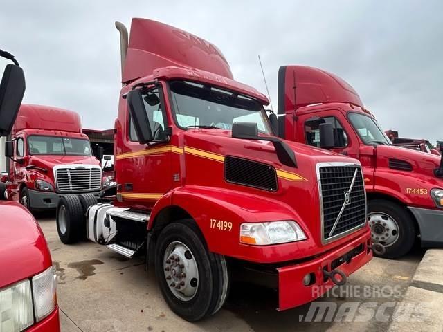 Volvo VNM42T Sattelzugmaschinen