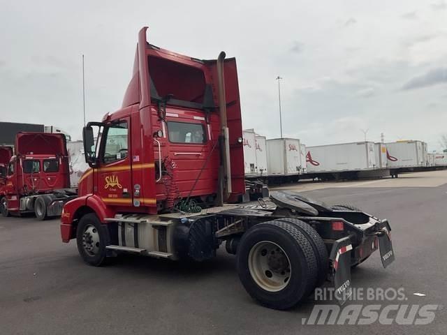 Volvo VNM42T Sattelzugmaschinen