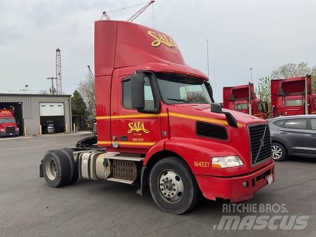 Volvo VNM42T Sattelzugmaschinen
