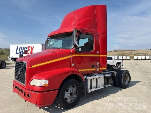 Volvo VNM42T Sattelzugmaschinen