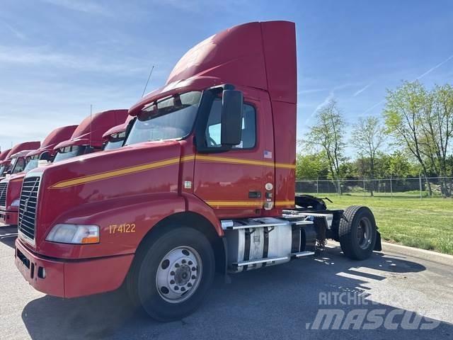 Volvo VNM42T Sattelzugmaschinen