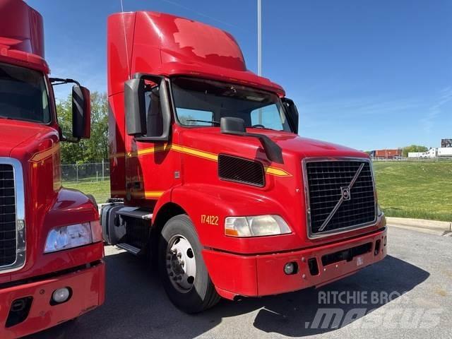 Volvo VNM42T Sattelzugmaschinen