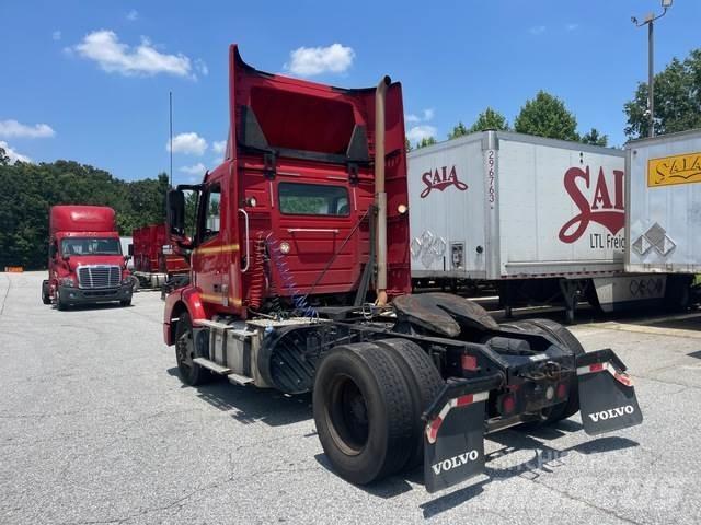Volvo VNM42T Sattelzugmaschinen