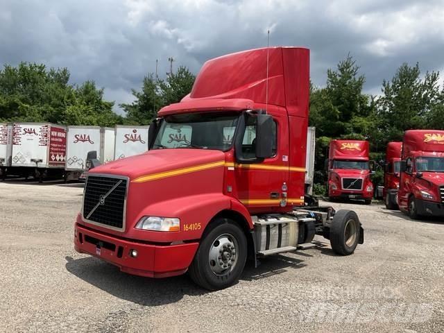 Volvo VNM42T Sattelzugmaschinen
