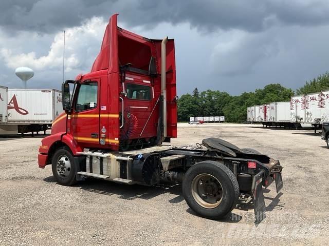 Volvo VNM42T Sattelzugmaschinen