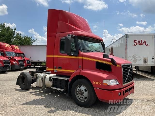 Volvo VNM42T Sattelzugmaschinen