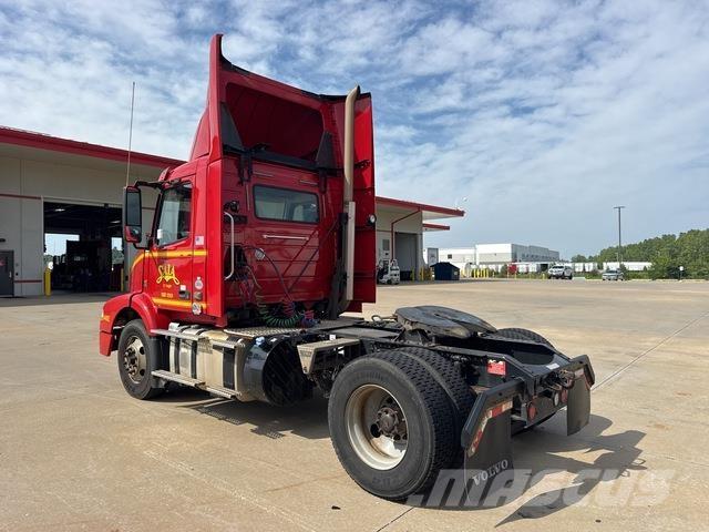 Volvo VNM42T Sattelzugmaschinen