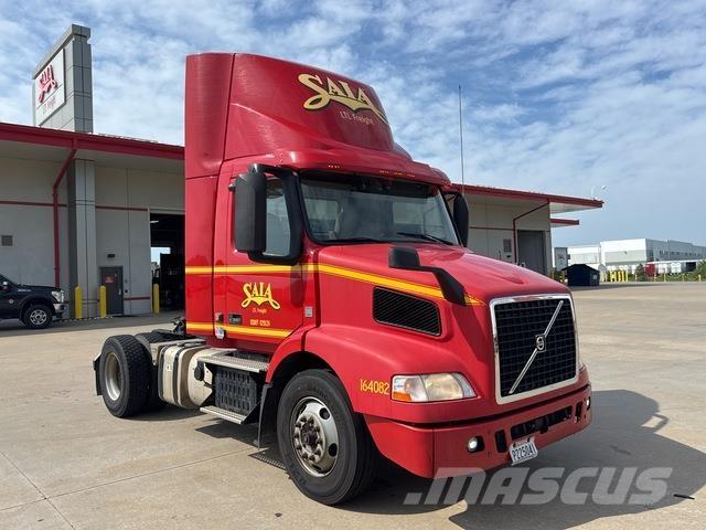 Volvo VNM42T Sattelzugmaschinen