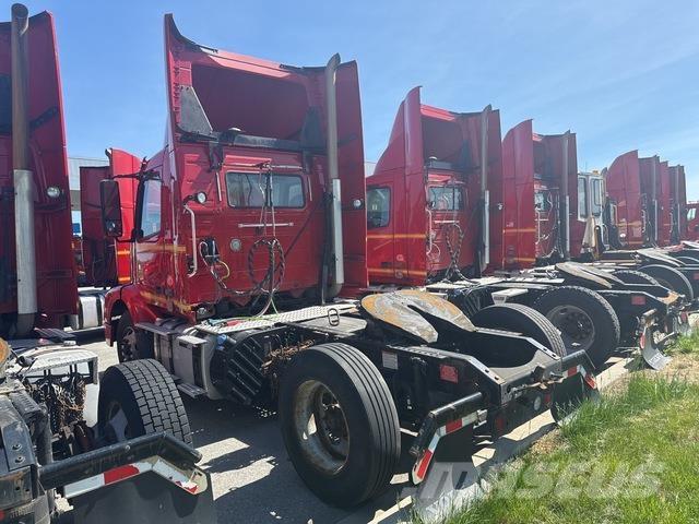 Volvo VNM42T Sattelzugmaschinen