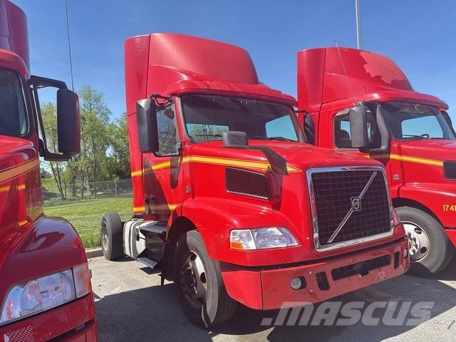 Volvo VNM42T Sattelzugmaschinen