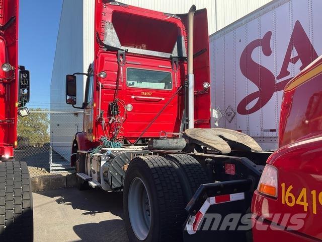 Volvo VNM42T Sattelzugmaschinen