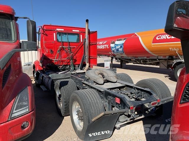 Volvo VNR Sattelzugmaschinen