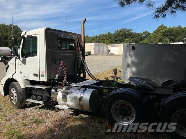 Volvo VNR Sattelzugmaschinen