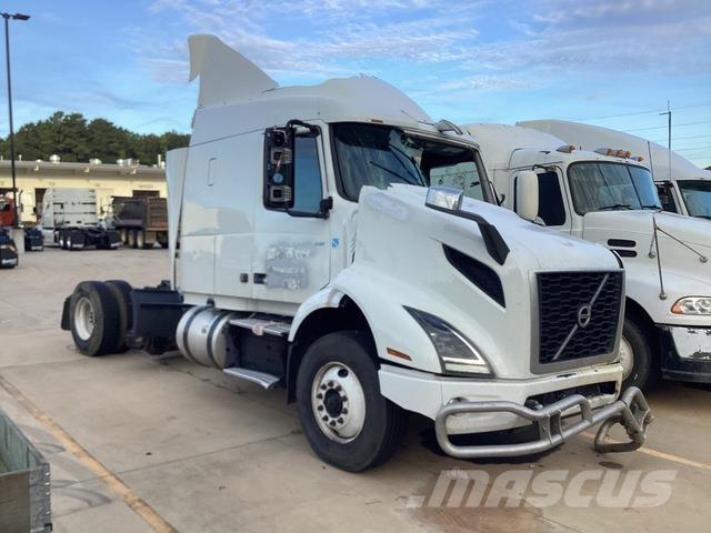 Volvo VNR64T Sattelzugmaschinen