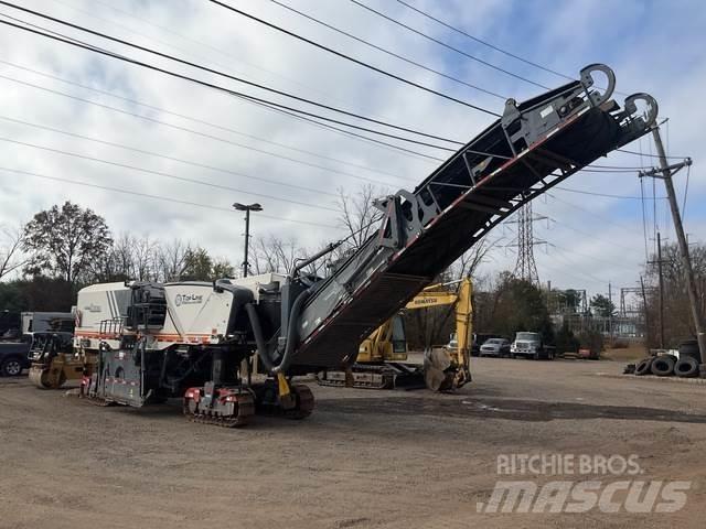 Wirtgen W250 Asphaltfräsen