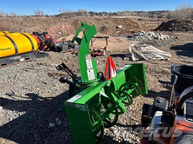 Woods SB74C Schneefräse