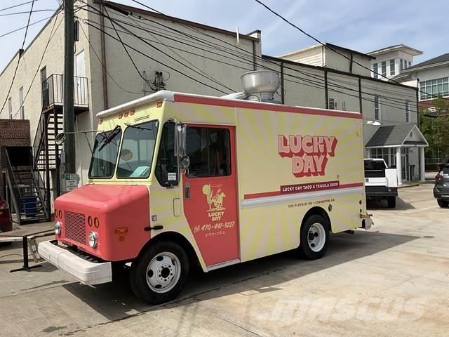 Workhorse P42 Getränkewagen