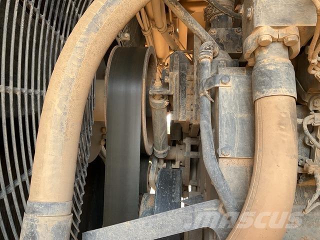 XCMG XDR100 Dumper - Knickgelenk